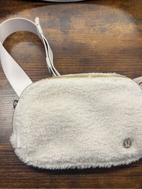 lululemon Cream Sherpa Crossbody Bag with Gold Zipper